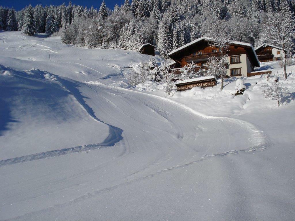 Berghof Gundalatsch Bed & Breakfast Gaschurn Dış mekan fotoğraf